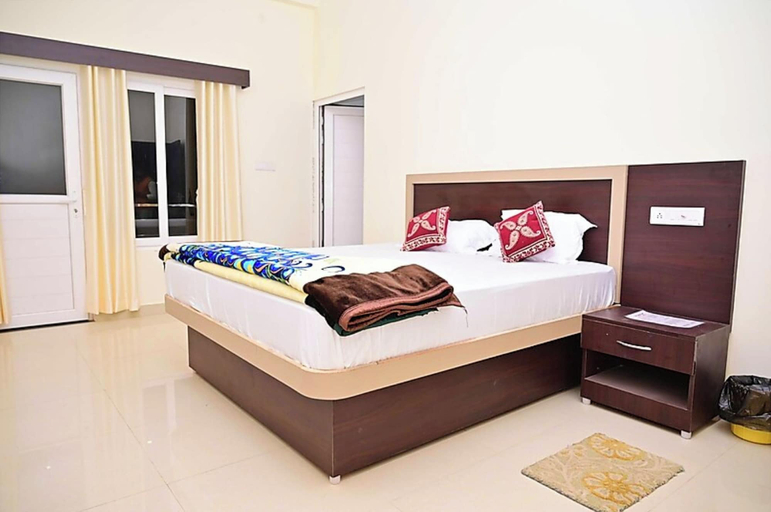 Room 4, HOTEL Nath PALACE, Varanasi
