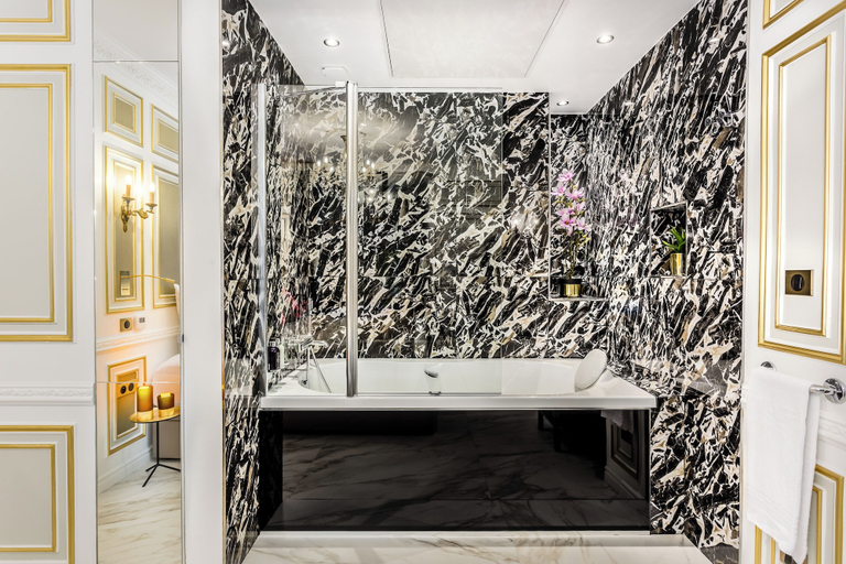 Bathroom 4, Merveil Signature Suite - Valois, Paris