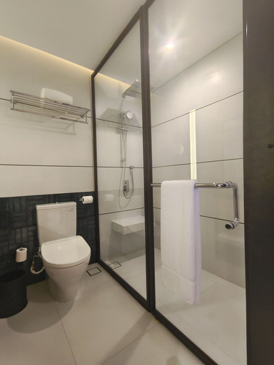 Bathroom 5, Four Points by Sheraton Batam, Batam