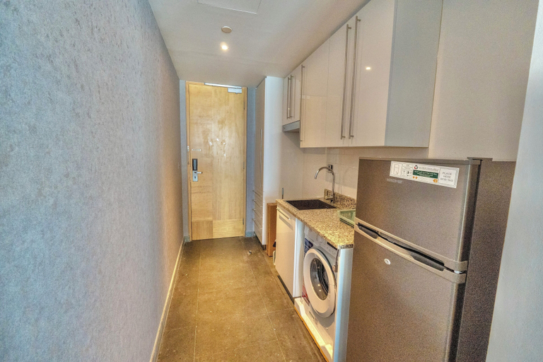 Private kitchen, Luxury Vacation Home Nr Metro DWTC, Dubai