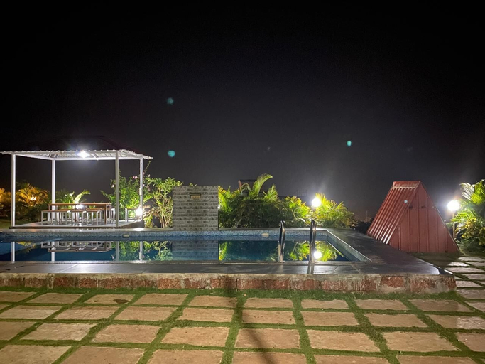 Living area 4, Sahyadri Farmhouse Mahabaleshwar, Satara