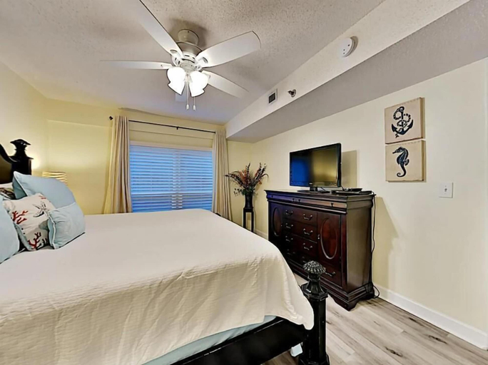 Room 5, Sea Oats 211, Okaloosa