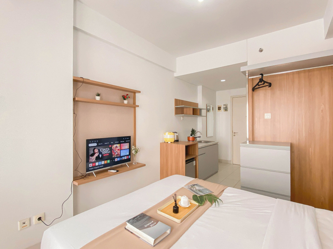 Room 3, Basic Look Studio At Patraland Urbano Apartment, Bekasi