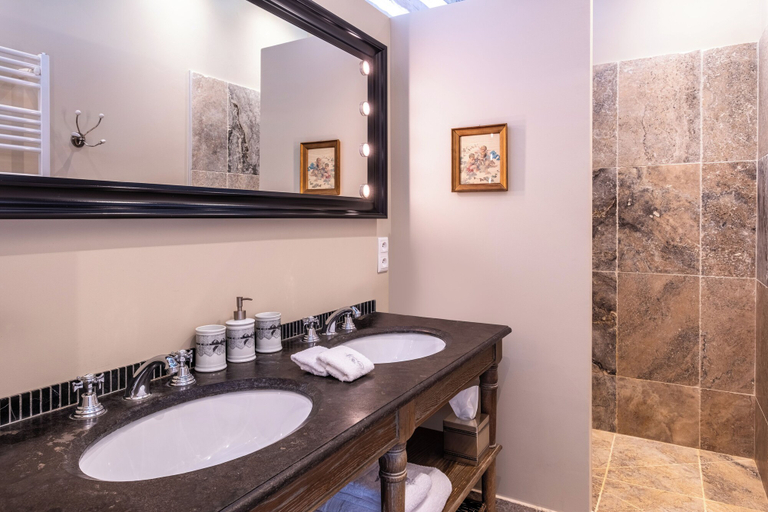 Bathroom 5, Domaine de la Blonnerie, Loir-et-Cher