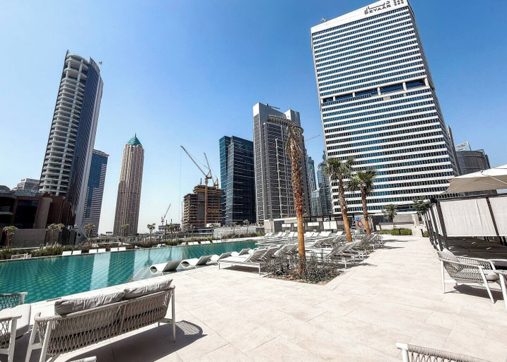 Outdoor pool 4, Brand New 2BR Peninsula One & Burj View, Dubai