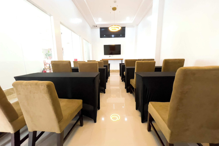 Food & Drinks 5, B Hotels Angeles City, Mabalacat