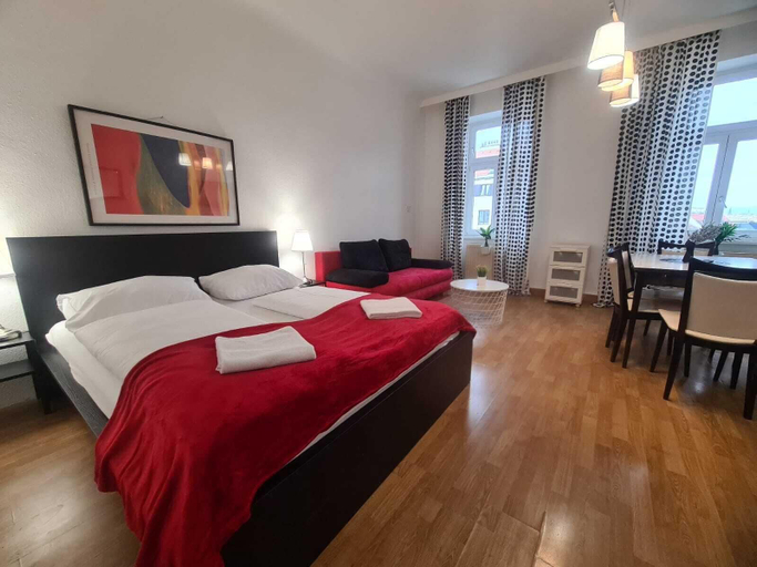 Room 5, Chic 2BR Apt Downtown Long Stay, Wien
