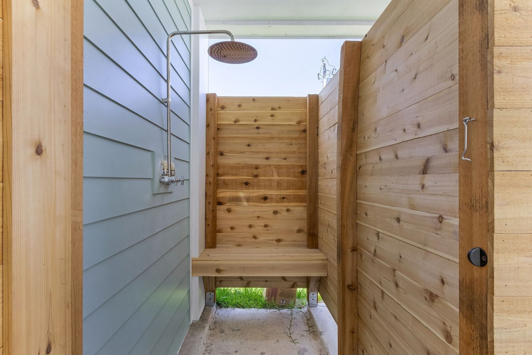 Sauna, 209 Seabreeze Escape: NEW Spacious 5-Bedroom Pool Home 5 Home, Lee