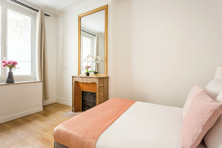Room 4, Merveil Family Suite - Cardinal Mercier, Paris