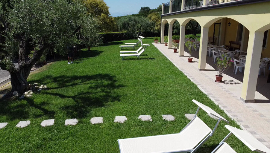 Exterior 2, AGRITURISMO MONTEMAGGIO, Fermo