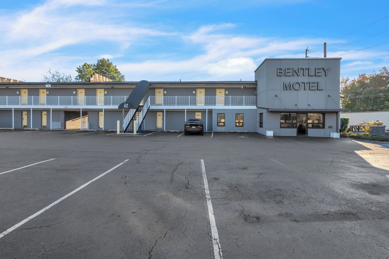 Front of property 5, Bentley motel, Union
