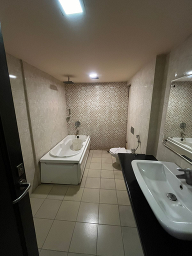 Bathroom 5, Hotel Saiprakash, Hyderabad