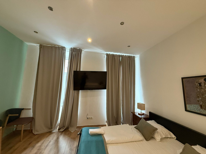 Interior, Chic 2BR Apt Steps from Westbahnhof, Wien