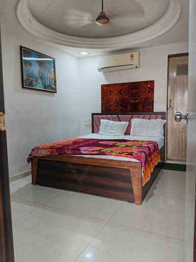 Bedroom 2, Hotel Sweet Dream, Rajkot
