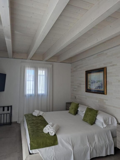 Bedroom 5, Al Corso Charming Rooms, Foggia