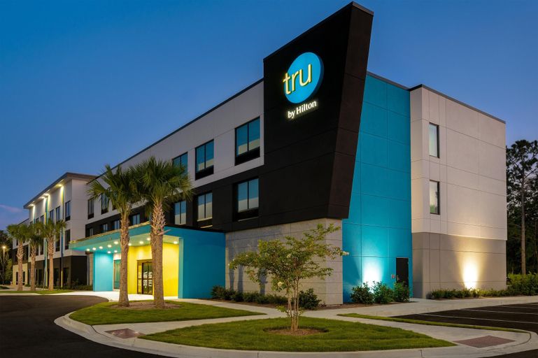 Exterior & Views 2, Tru By Hilton Brunswick, Glynn
