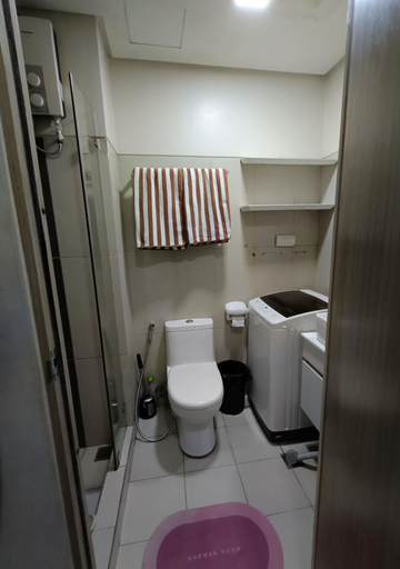 Bathroom 3, Breeze Residences Condos, Pasay City