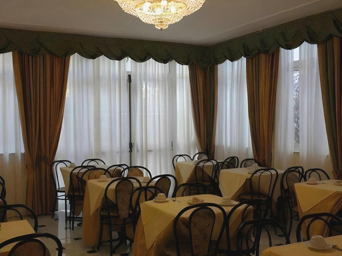 Food & Drinks 5, Raeli Hotel Lux, Rome