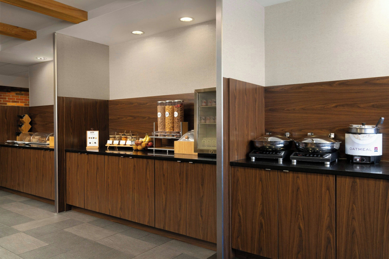 Food & Drinks 5, Fairfield by Marriott Inn & Suites Chattanooga, Hamilton