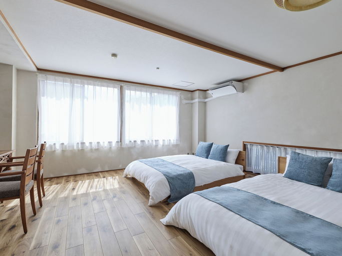 Bedroom 4, LIVE HEART House, Nara