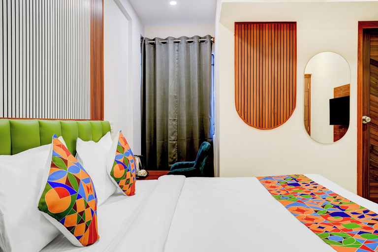 Room 5, Fabhotel Leon Square, Bangalore Rural