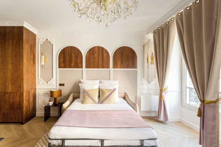 Living area 3, Merveil Luxury Suite - Louvre Michodiere, Paris