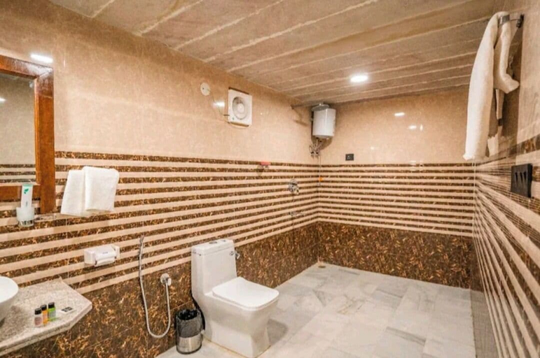 Bathroom 3, The Saffron Desert Camp, Jaisalmer