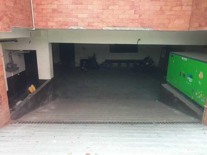 Parking 2, sam galaxy guest house, Chennai