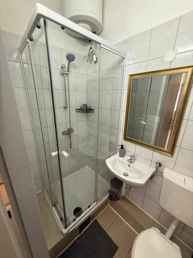 Bathroom 2, Cozy 1BR Apt with LR Vienna Location, Wien