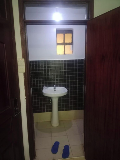 Bathroom, Khwesa Resort And hotel Kiminini, Kiminini