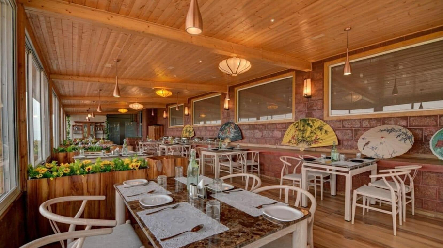 Breakfast area, Verdant Retreat, Satara