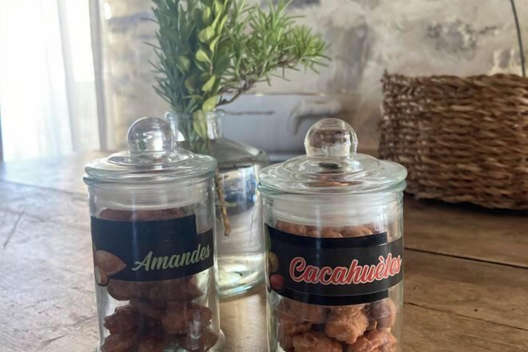 Food and drink, Cottage Amande on large domain with Pool, Spa, Tennis, Gard