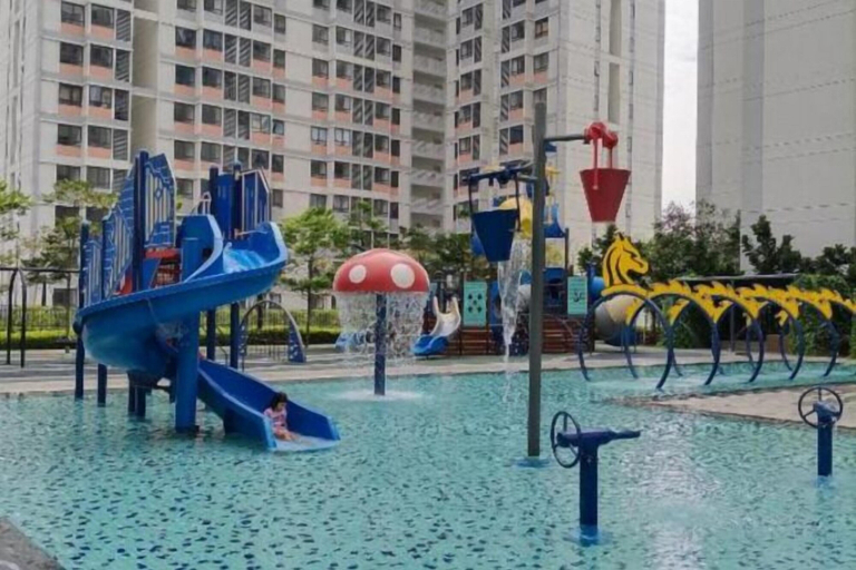 Pool 4, The Transit Loft - Warisan StayHub, Sepang