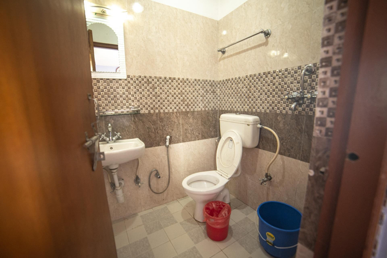Bathroom, Paundur Community Homestay, Gandaki