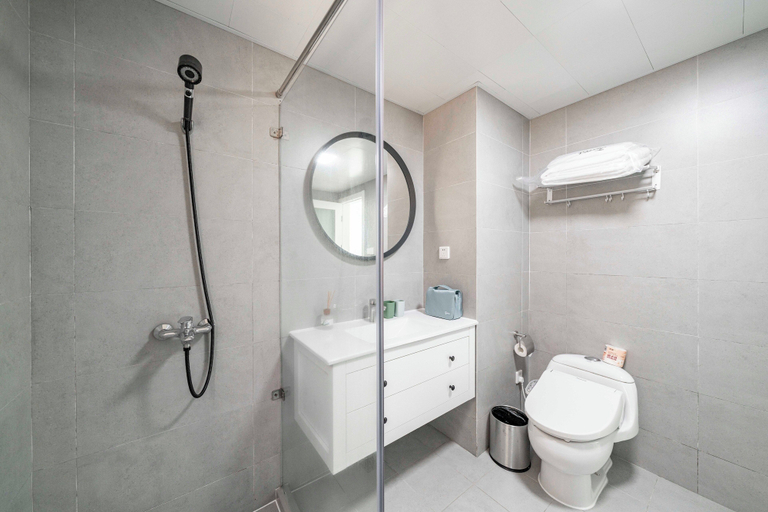 Bathroom 4, Tyms Family 3BR 2BA Residence, Shanghai