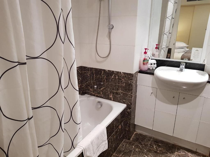 Bathroom 3, Accommodation Sydney Darling Harbour, Sydney