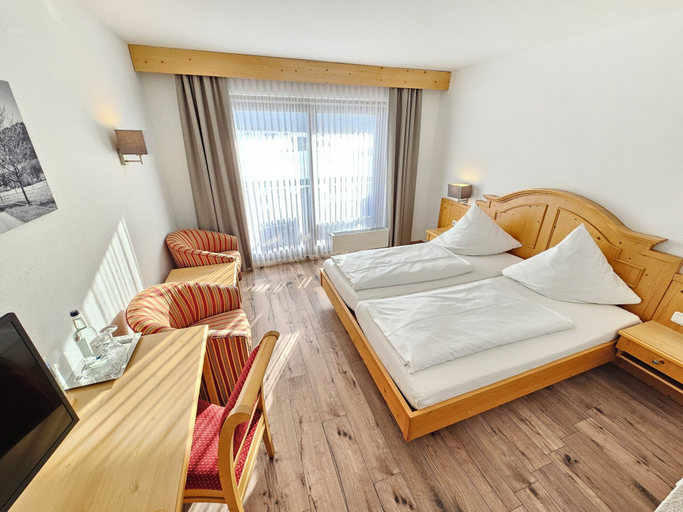 Room 2, Hotel Cafe Fuggerhof, Oberallgäu