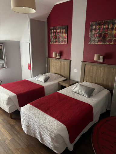 Room 5, Hôtel Restaurant Le Pont de l'Aube, Aube