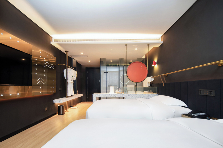 Room 2, Yangshuo Bobo jiudian, Guilin