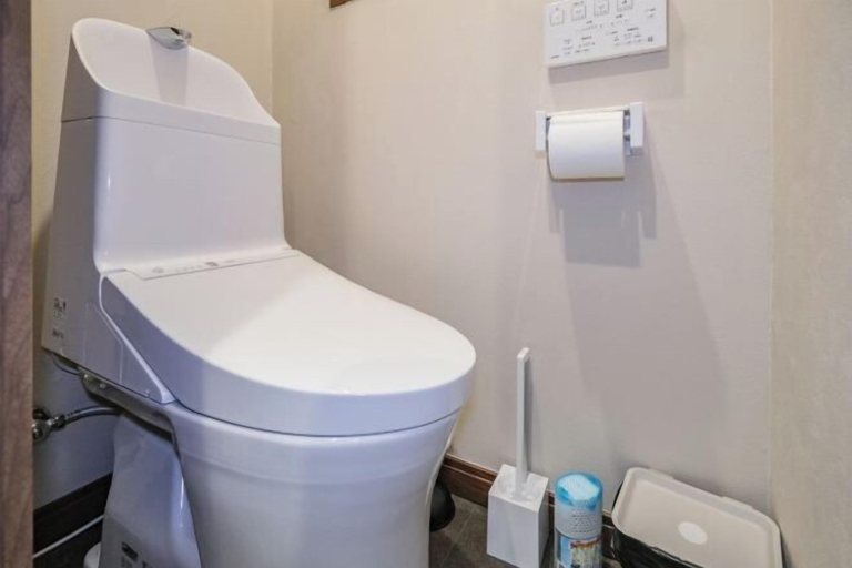 Bathroom, Takinogawa Layout Mansion, Kita