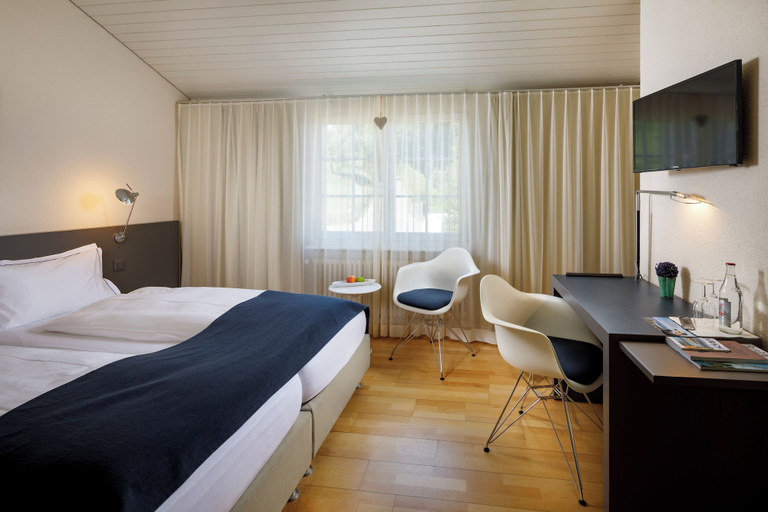 Bedroom 3, Hotel Wassberg - Self-Check-in, Uster