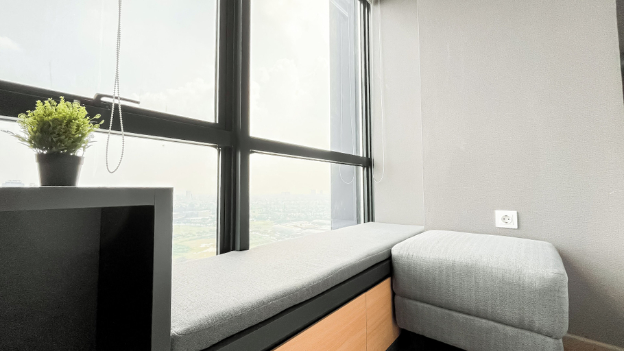 Room 4, Urban Industrial Touch 1Br Apartment At The Smith Alam Sutera, Tangerang