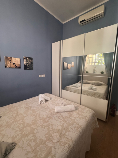Room 4, Residenza Labicana, Roma