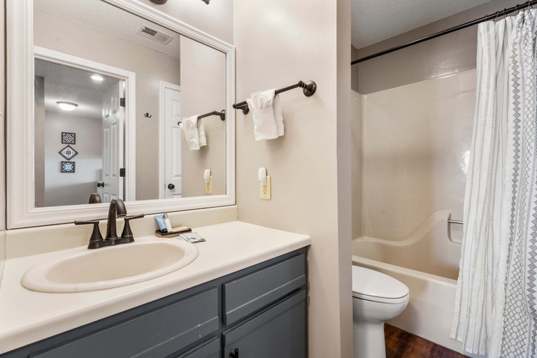 Bathroom, Luxurious Golf Front - Home for 4, Taney