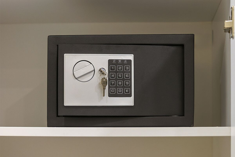 Room 5, Deluna Ümitköy Suite, Yenimahalle