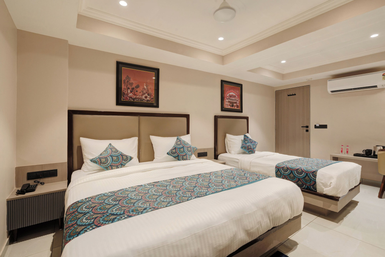 Room 3, Hotel Royal Time, Ahmadabad