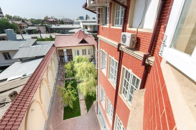 Others 3, Light Hostel, Tashkent City