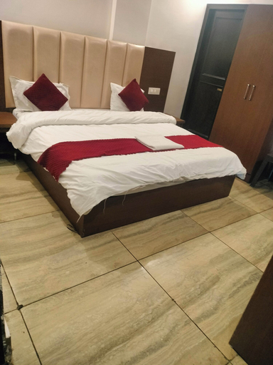 Room 3, HOTEL STAR HILLS, Dehradun