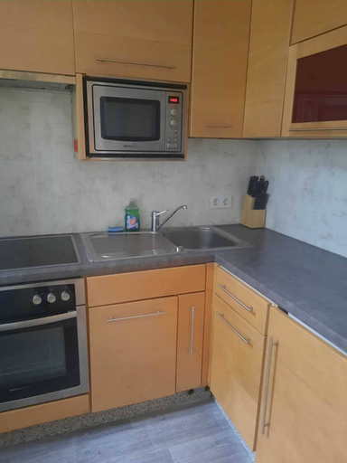 Private kitchen 4, Charming 1BR Apt Steps from Belvedere, Wien