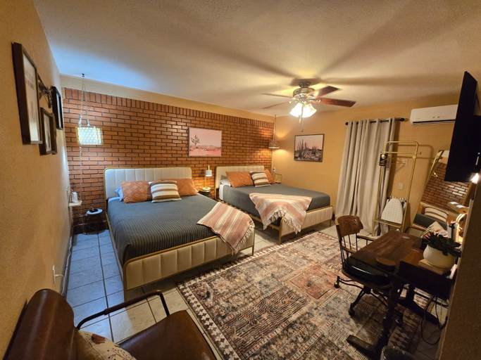 Bedroom 3, Roots Retreat, Baylor
